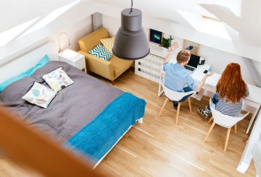 5 praktycznych wskazówek, jak urządzić małe mieszkanie