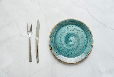 Zadbaj o wygląd stołu – talerze porcelanowe na co dzień i od święta
